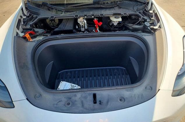 2025 TESLA MODEL Y 11