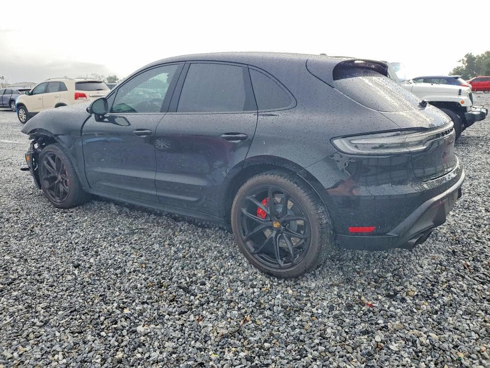 2024 PORSCHE MACAN GTS 2