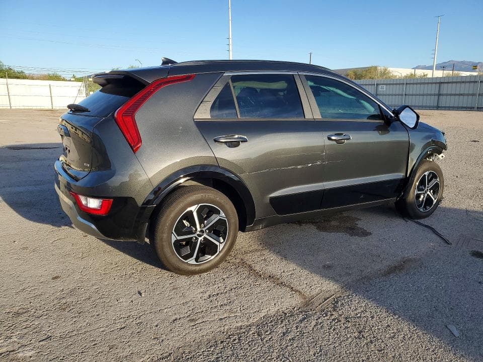 2025 KIA NIRO SX 3