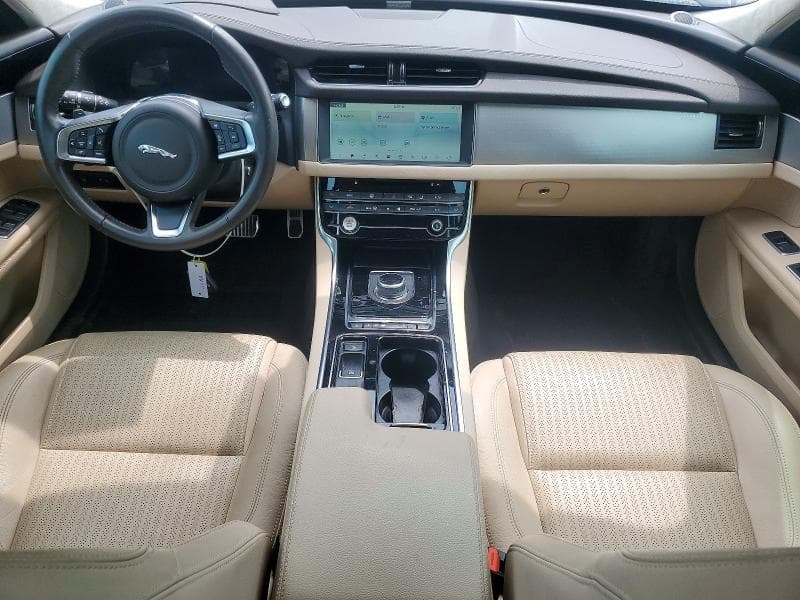 2020 JAGUAR XF PRESTIGE 8