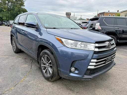 2018 TOYOTA HIGHLANDER XLE 4