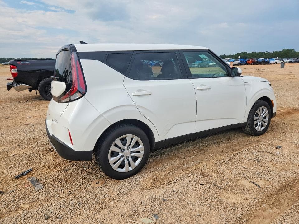 2025 KIA SOUL LX 3