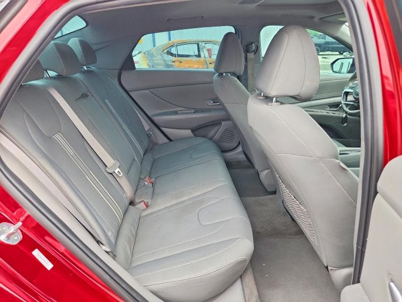 2022 HYUNDAI ELANTRA SEL 10