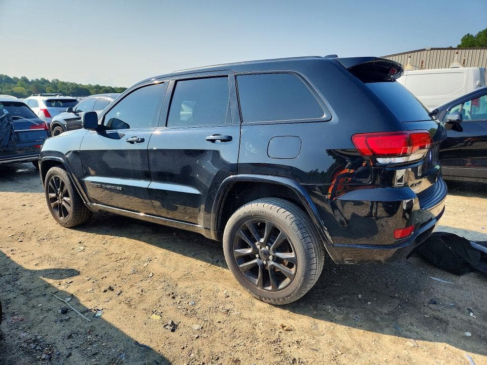 2020 JEEP GRAND CHEROKEE LAREDO 2