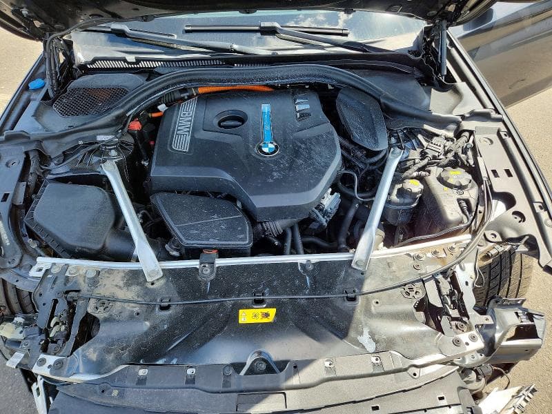 2018 BMW 530XE 11