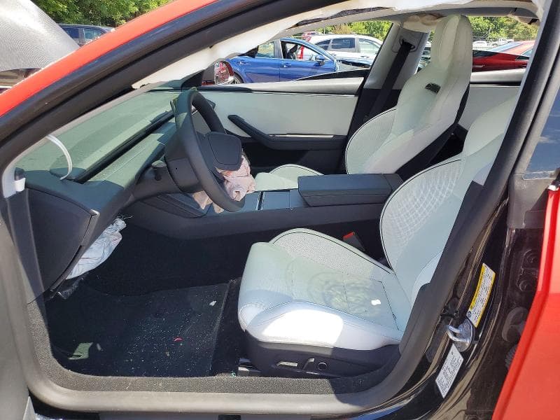 2026 TESLA MODEL 3 7