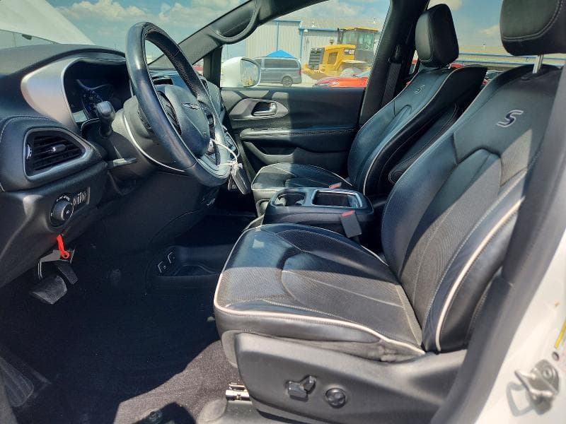 2018 CHRYSLER PACIFICA LIMITED 7