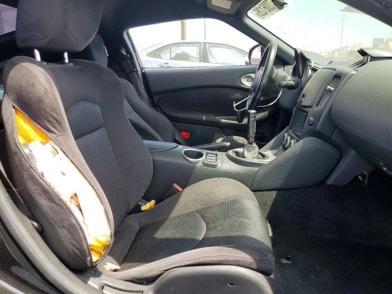 2017 NISSAN 370Z BASE 10