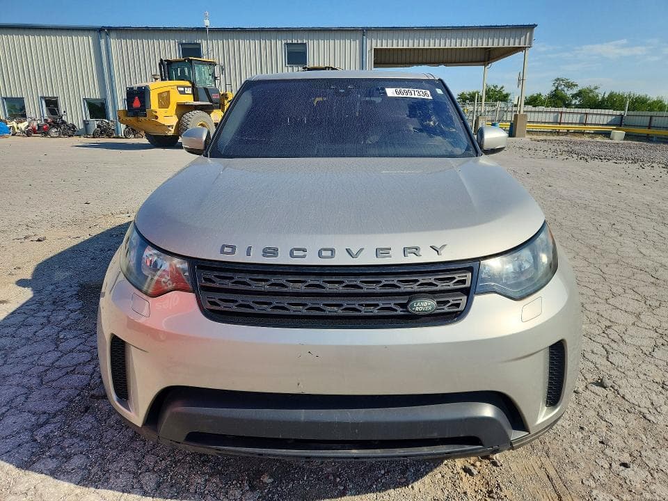 2017 LAND ROVER DISCOVERY SE 5