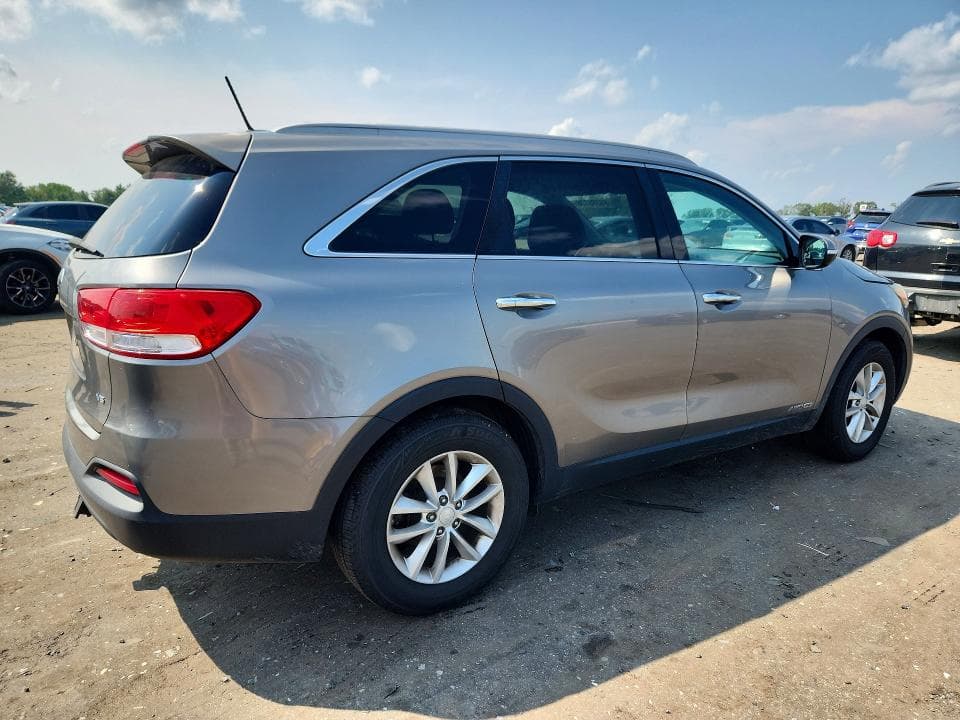 2017 KIA SORENTO LX V6 3