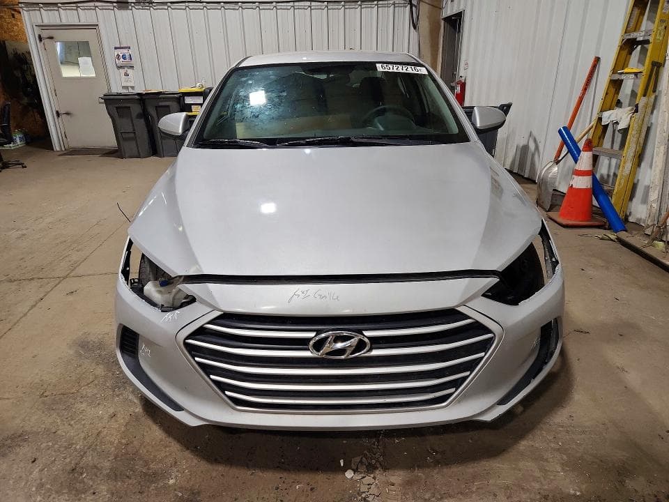 2017 HYUNDAI ELANTRA SE 5