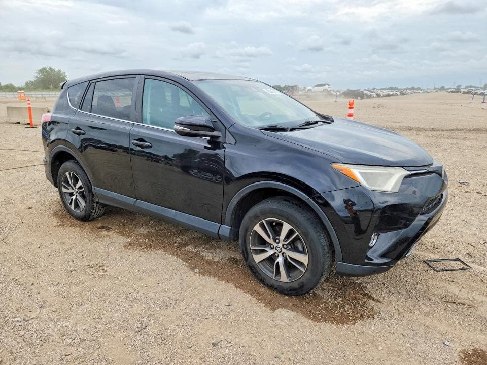 2018 TOYOTA RAV4 XLE 4