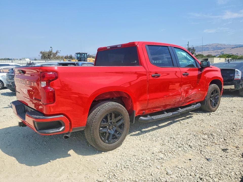 2024 CHEVROLET SILVERADO C1500 CUSTOM 3
