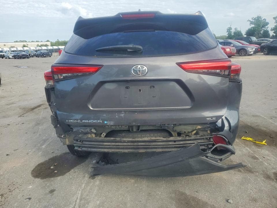2020 TOYOTA HIGHLANDER XLE 6