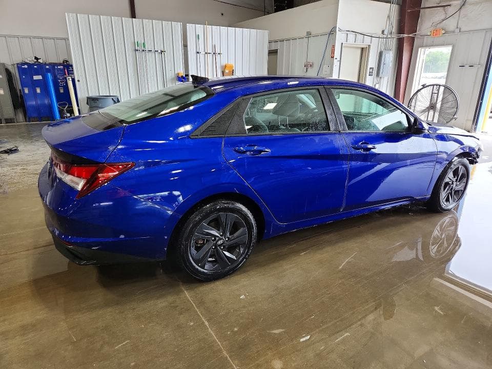 2021 HYUNDAI ELANTRA SEL 3