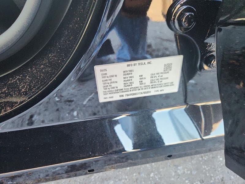 2026 TESLA MODEL Y 12