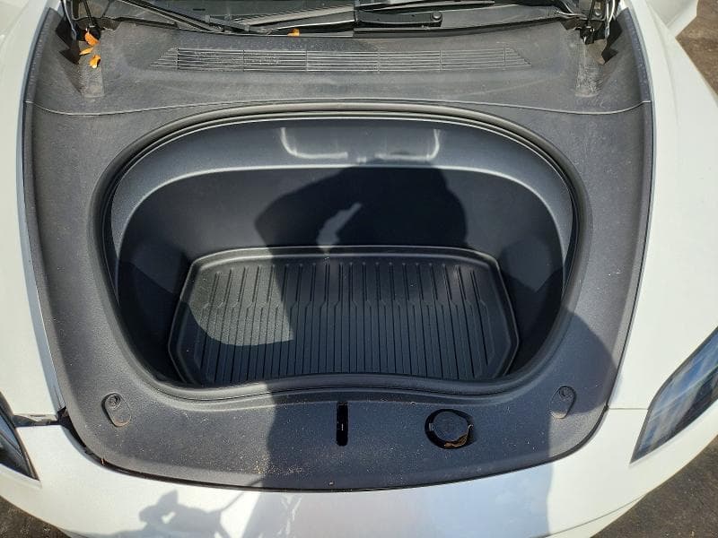 2025 TESLA MODEL 3 11