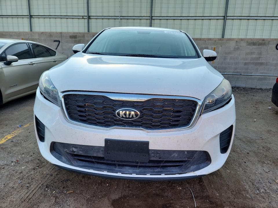 2019 KIA SORENTO LX V6 5