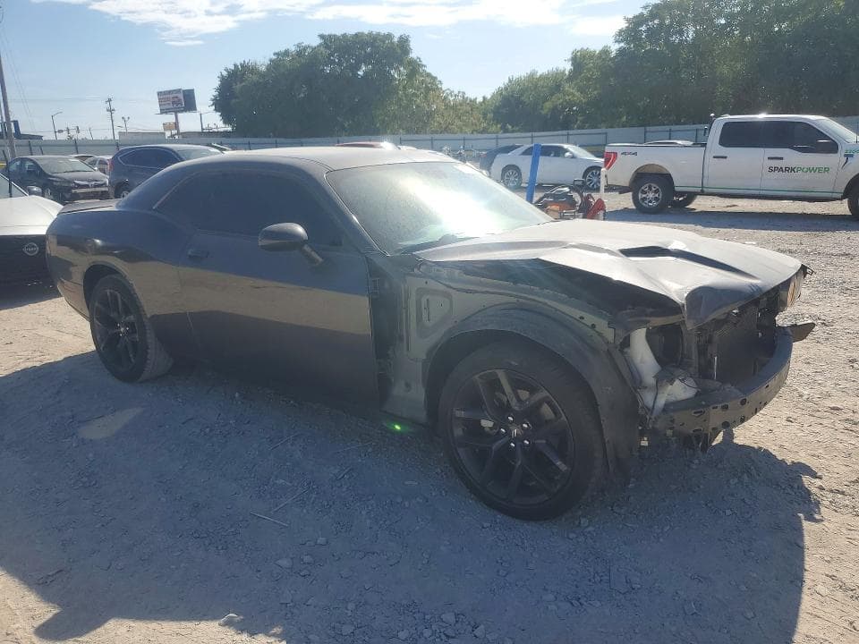 2022 DODGE CHALLENGER SXT 4