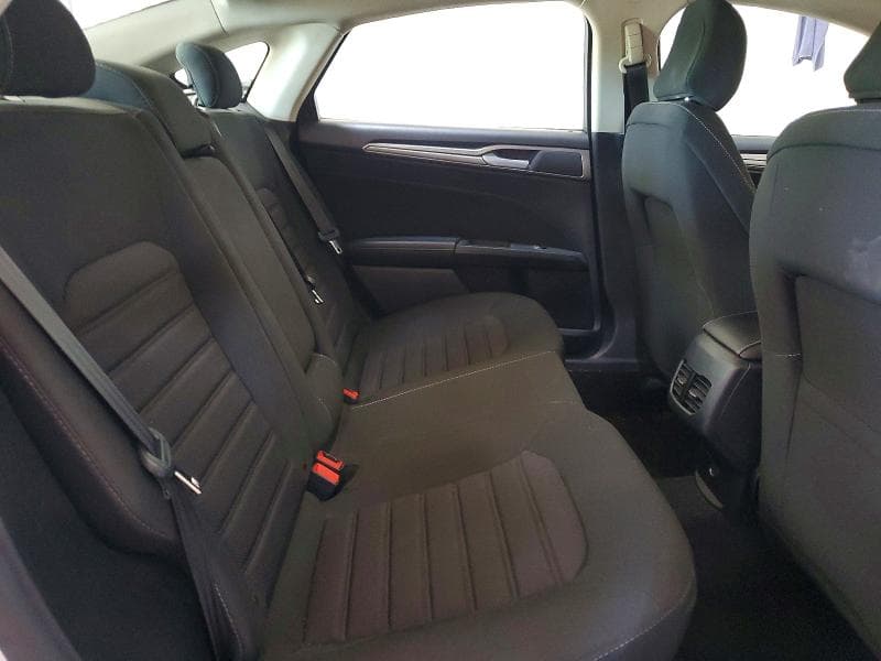 2020 FORD FUSION SE 10
