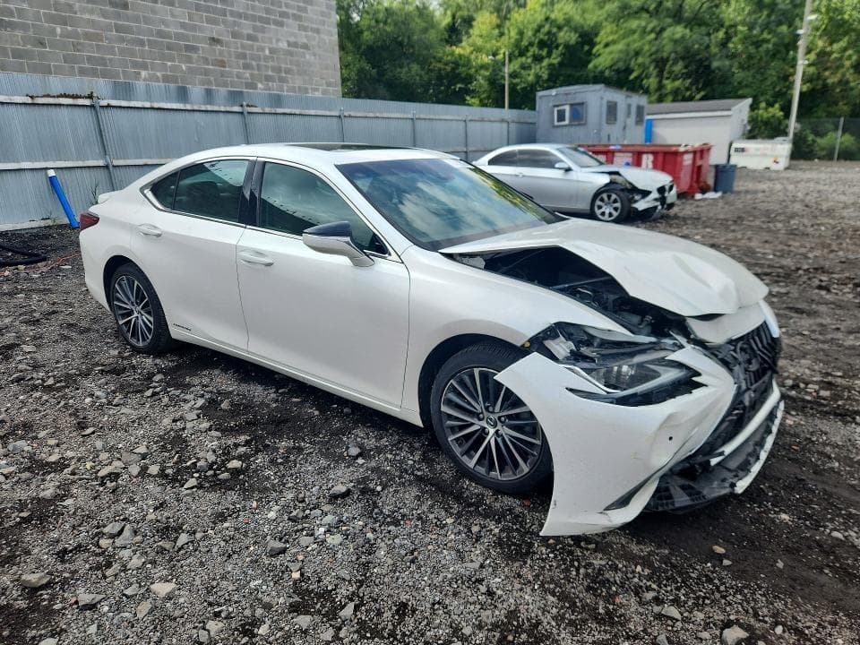 2022 LEXUS ES 300H BASE 4