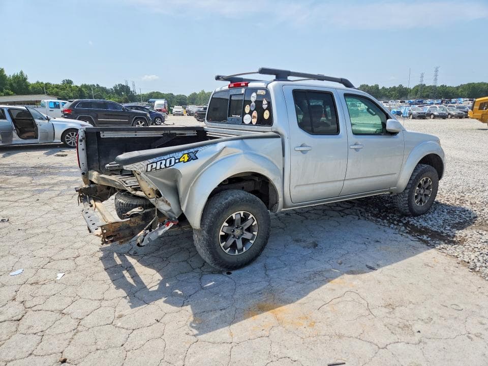 2017 NISSAN FRONTIER PRO-4X 3