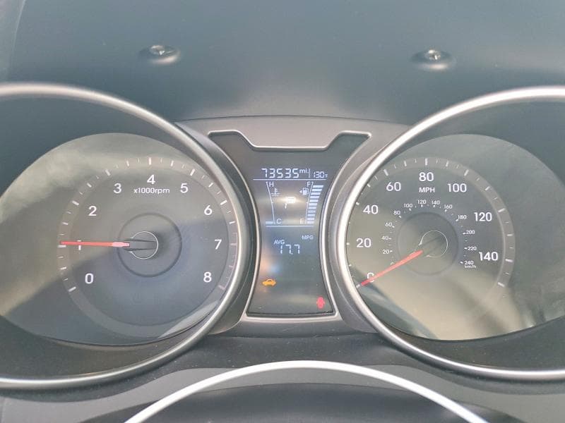 2017 HYUNDAI VELOSTER BASE 9