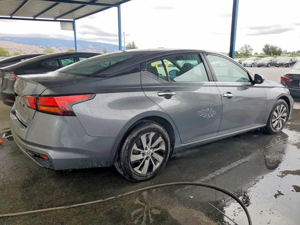 2023 NISSAN ALTIMA S 3
