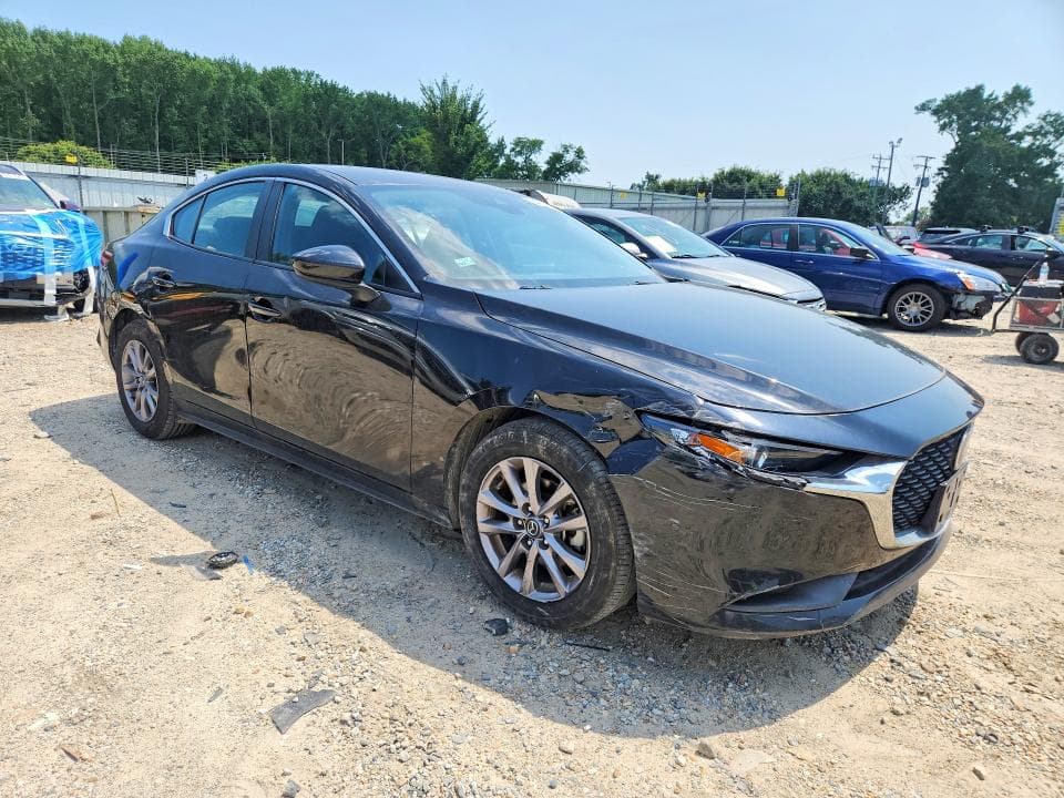 2022 MAZDA 3 4