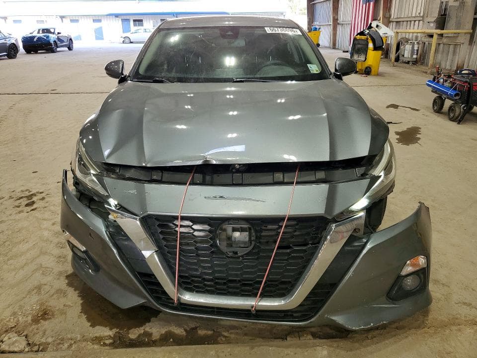2020 NISSAN ALTIMA SV 5