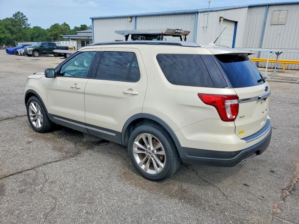 2018 FORD EXPLORER XLT 2