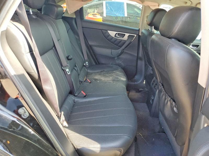 2017 INFINITI QX70 BASE 10