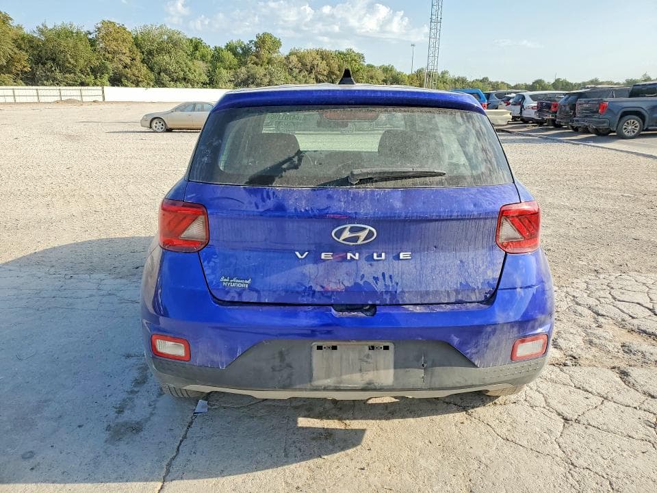 2021 HYUNDAI VENUE SE 6