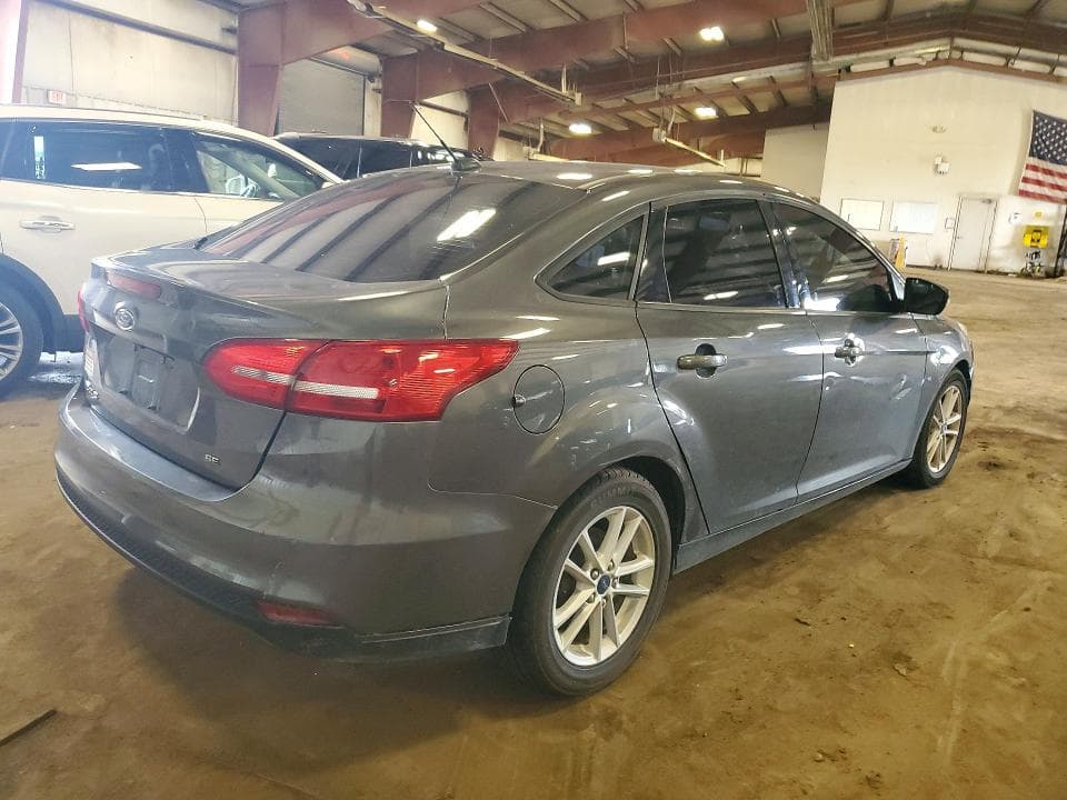 2017 FORD FOCUS SE 3