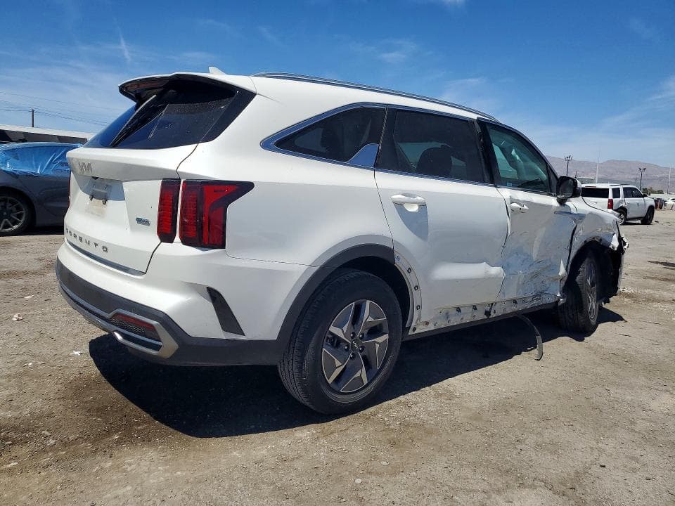 2022 KIA SORENTO S 3