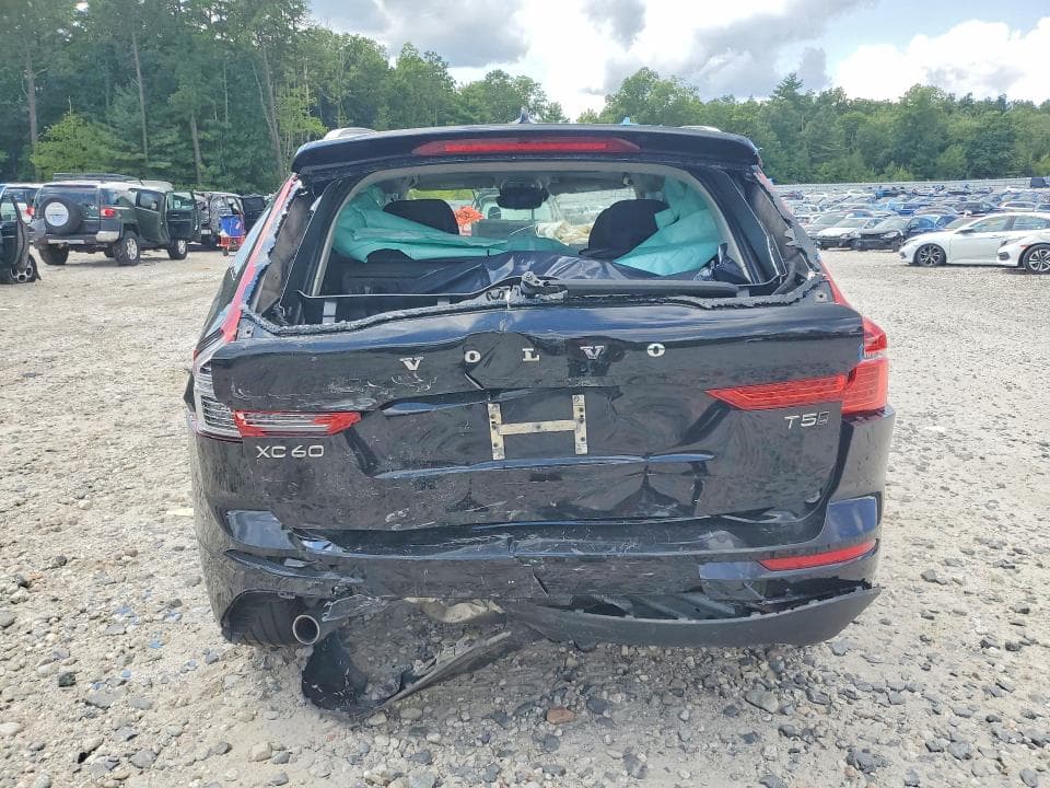 2021 VOLVO XC60 T5 MOMENTUM 6