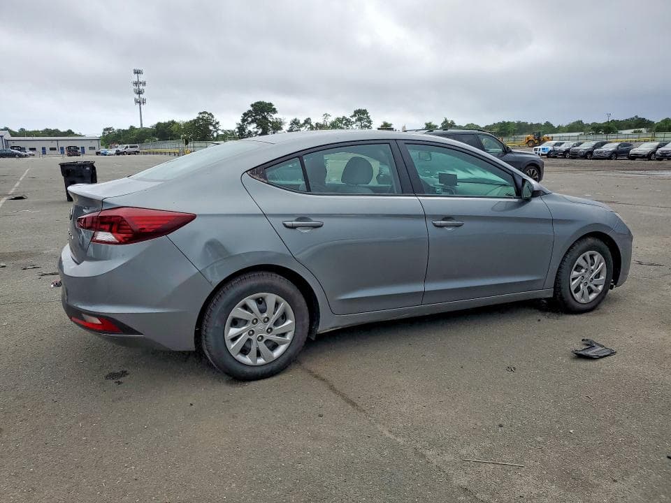 2019 HYUNDAI ELANTRA SE 3