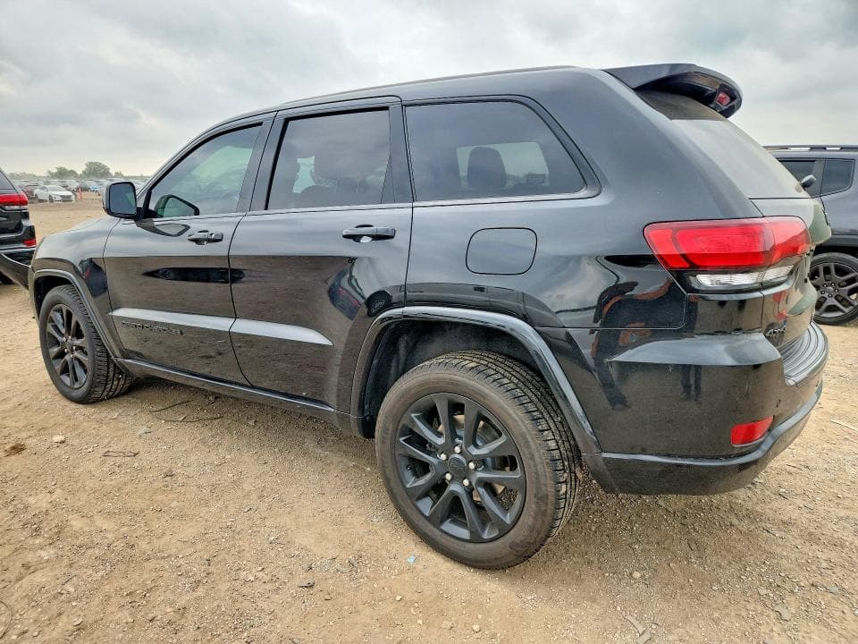 2017 JEEP GRAND CHEROKEE LAREDO 2