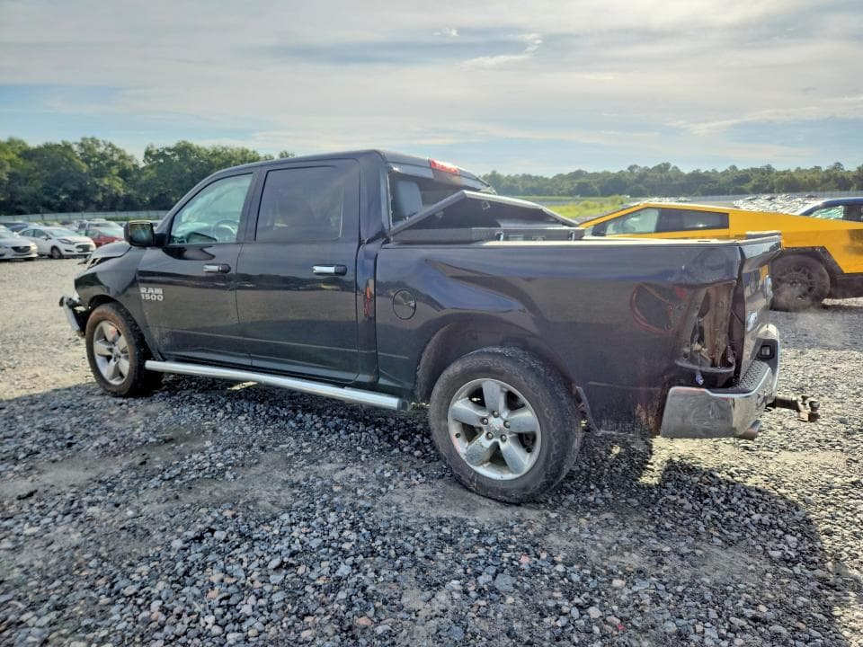 2017 RAM 1500 SLT 2