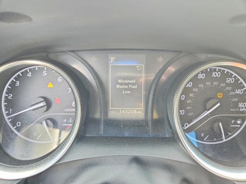 2018 TOYOTA CAMRY LE 9