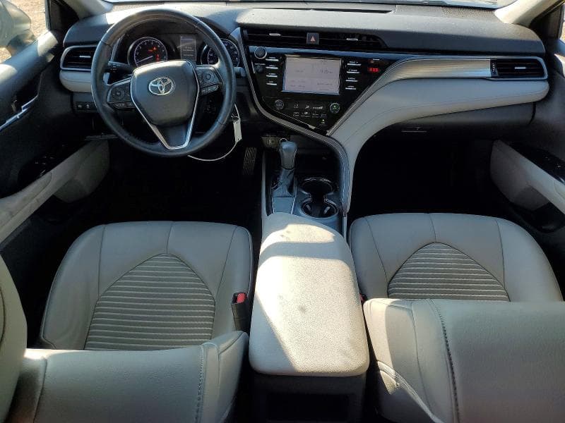2019 TOYOTA CAMRY SE 8