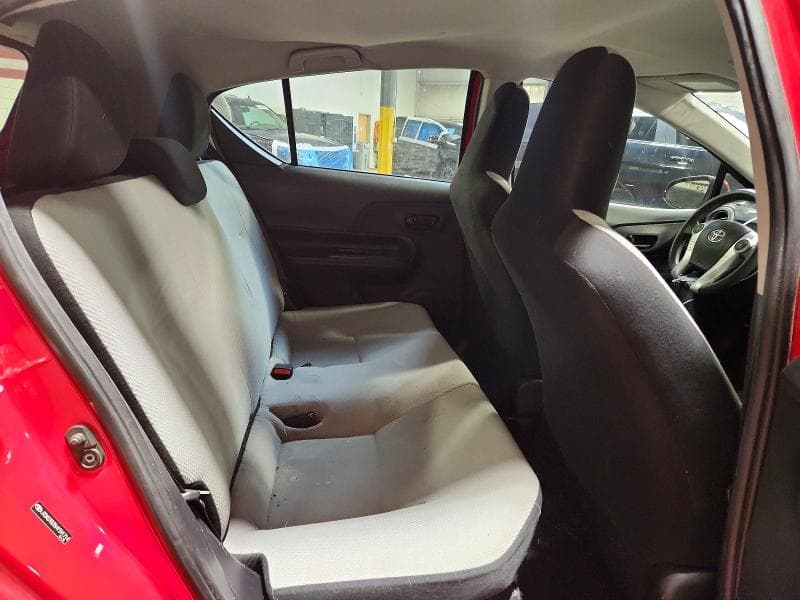 2017 TOYOTA PRIUS C ONE 10