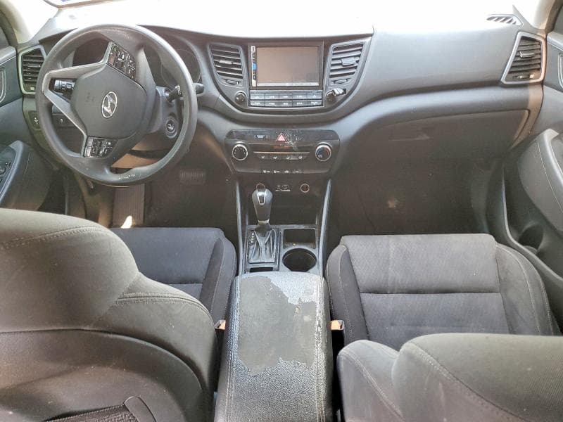 2017 HYUNDAI TUCSON SE 8