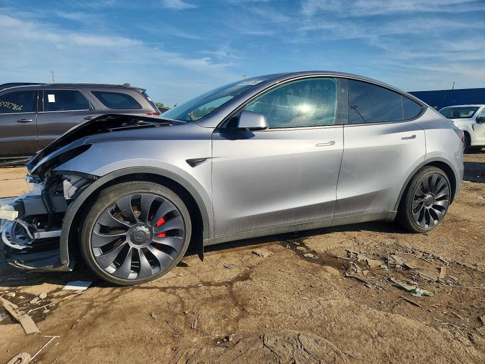 2024 TESLA MODEL Y