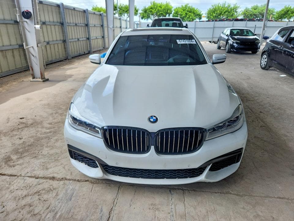 2019 BMW 750 XI 5