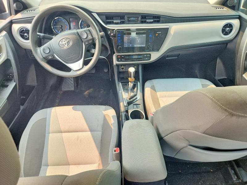 2017 TOYOTA COROLLA LE 8