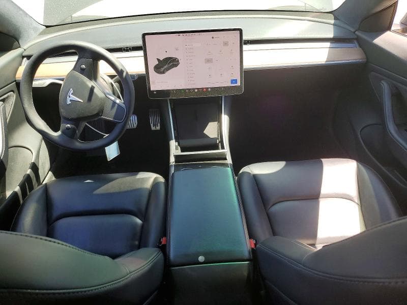 2018 TESLA MODEL 3 8