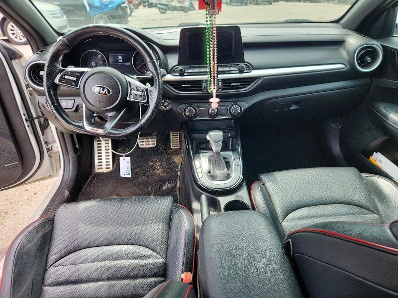 2021 KIA FORTE GT 8