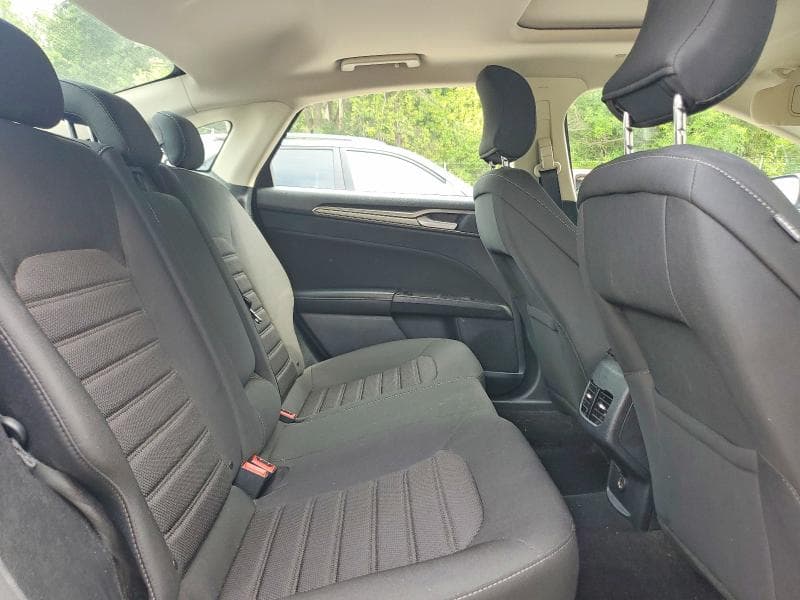 2019 FORD FUSION SE 10