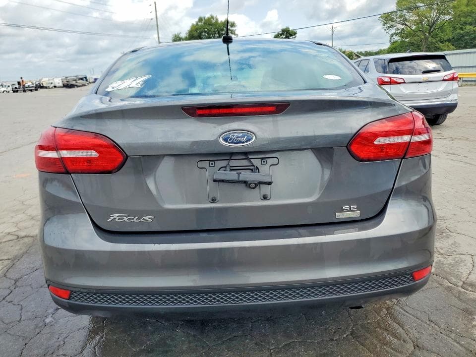 2018 FORD FOCUS SE 6